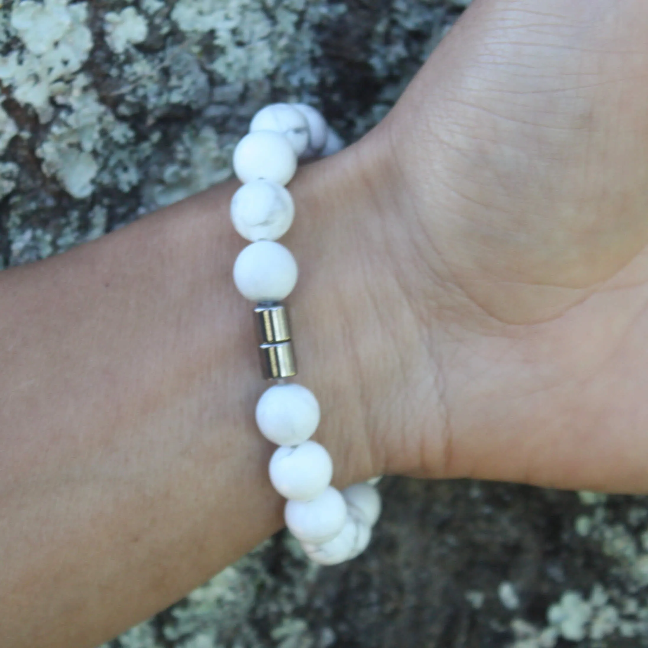 10mm Howlite Bracelet - Howlite Crystal Jewelry - Necklaces for Women/Men - Beaded Howlite Stone Bracelet - Serenity & Peace