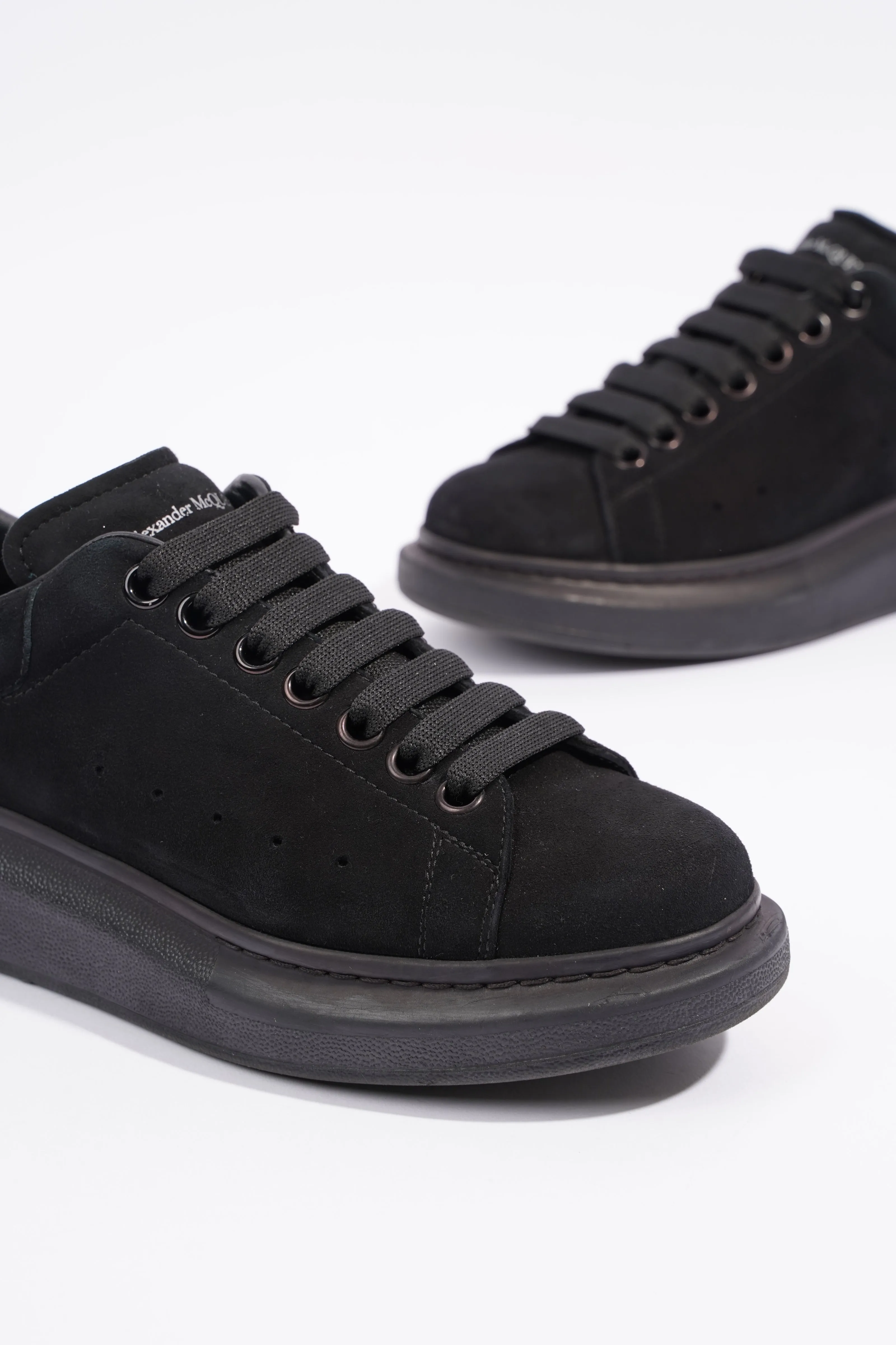 Alexander McQueen Oversized Sneaker Black EU 39 / UK 6