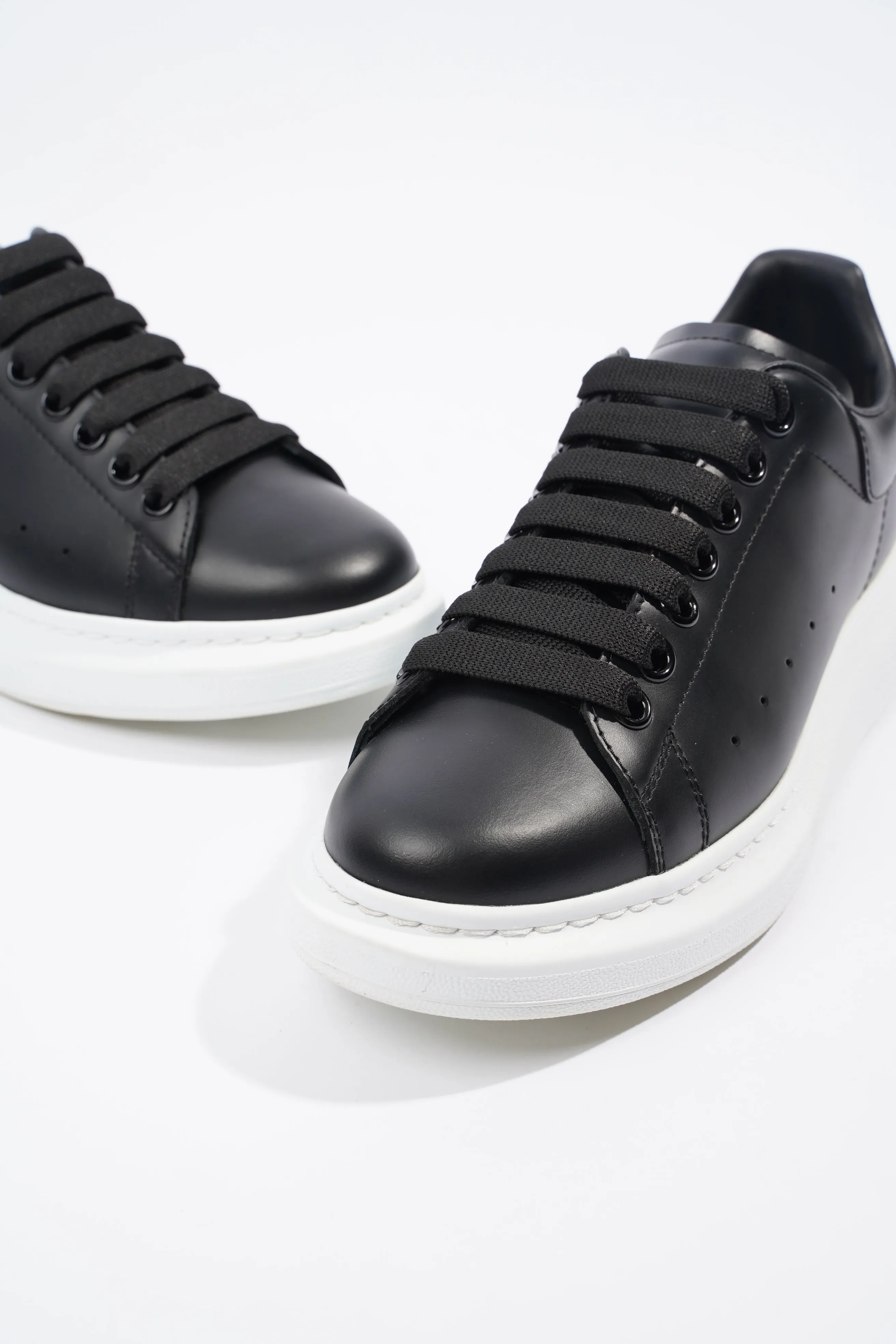 Alexander McQueen Oversized Sneaker Black Leather EU 39 / UK 6