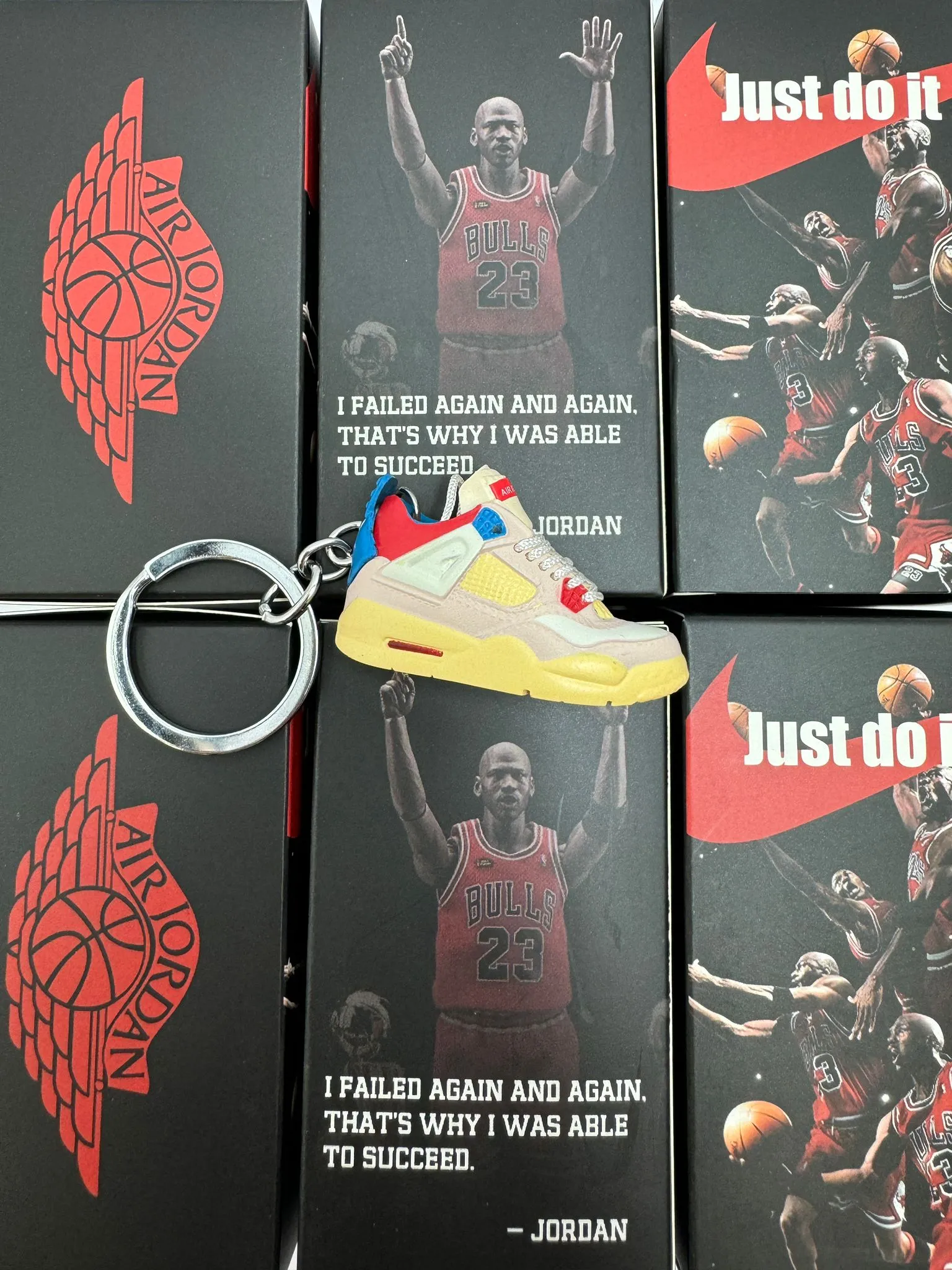 Sneaker Keychain "Jordan 4 Union"